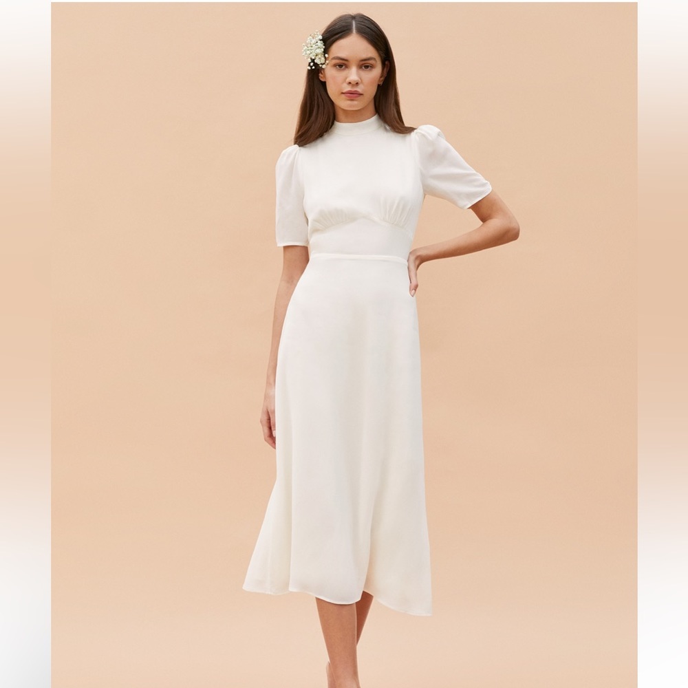 Reformation Dusk Dress in Ivory NWT  SOLD OUT ON WEBSITE